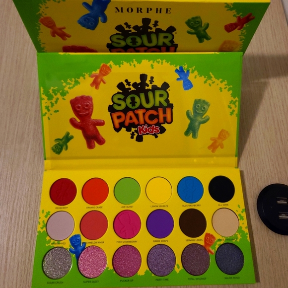 Morphe Other - Morphe sour patch kids eyeshadow palette